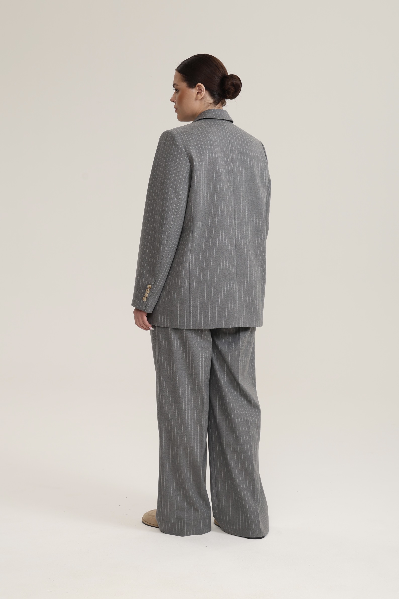 Жакет в комбинированную полоску, серый