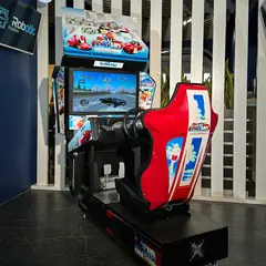 Гоночный симулятор «OutRun»