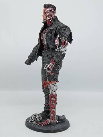 Фигурка T-800 Поврежденный в бою Терминатор 3 Восстание машин