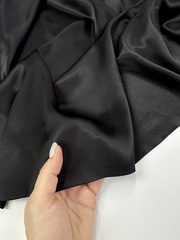 Вискозный атлас, Черный