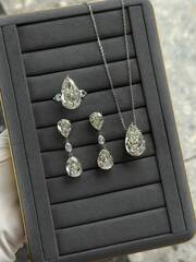 Колье из серебра 925 пробы с подвеской капля цвет шампань