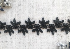 Кружево плетеное, ш. 3,5 см.