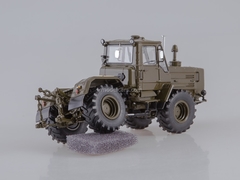 Tractor T-150K khaki 1:43 Start Scale Models (SSM)