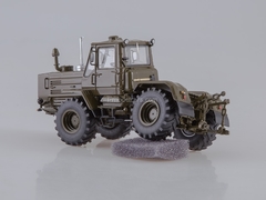 Tractor T-150K khaki 1:43 Start Scale Models (SSM)