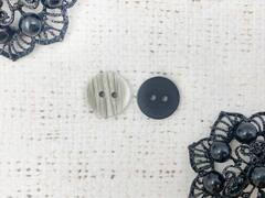 Пуговицы, d 1,5 см, 2 прокола, серо-бежевый