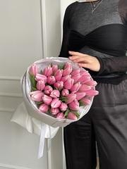 Букет из 35-ти нежно-розовых тюльпанов доступен к заказу с 3.03.2026