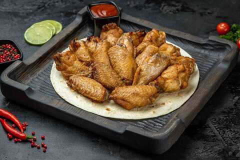 Куриные крылья в медово-горчичном соусе