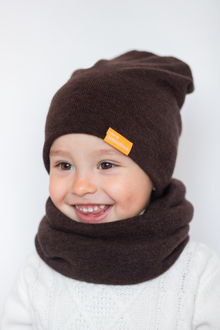 детская шапка из турецкой шерсти горький-шоколад