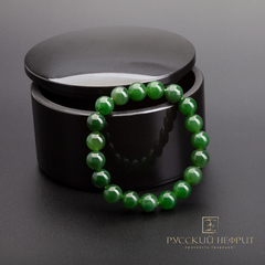 Браслет Классика. Зеленый нефрит. 9мм.