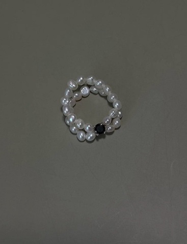 Кольцо Розалия Лулит с черным камнем, серебряный цвет