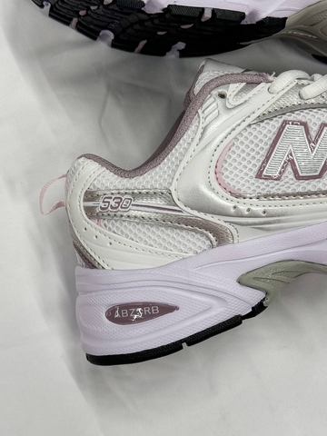 New Balance 530
