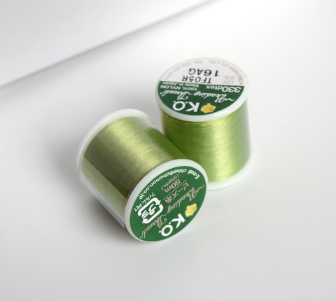 Apple green. Размер В. Нитки для бисероплетения KO.