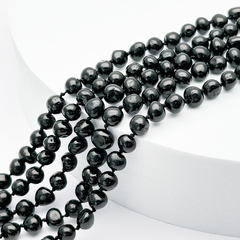 Янтарь бусины, черный фриформ, размер 5,1-6,4*5,4-6,2 мм, цена 12-13 шт (1/4 нити)