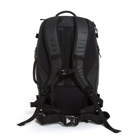 FCS Mission Travel Pack 40L Black