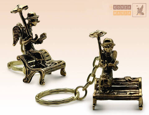 брелок Петербургский ангел на спинке скамейки