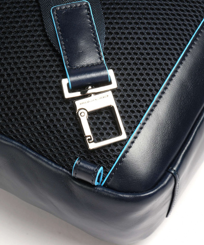 Рюкзак слинг Piquadro Blue Square, синий, кожа натуральная (CA4827B2/BLU2)