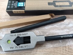 Вороток для метчиков №4 M9-M27(5,5-16мм) 480мм DIN1814 (INOX, с уровнем) H-Tools 08802070