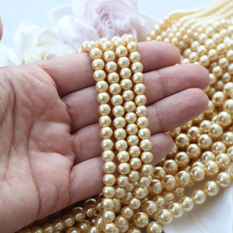 Майорка золотистая 6 мм, 1 нить, МА148