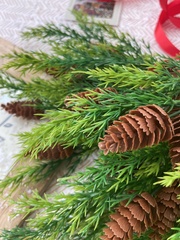 Туя с шишками, букет, искусственная зелень, цвет Зеленый, букет 32 см, 23-24 еловые лапки, набор 2 шт.