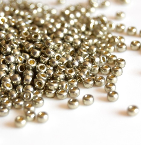 8/0 RR-4221 Бисер круглый Миюки Светлое олово гальванизированный /Miyuki round 8/0 Duracoat Galvanized Light Pewter