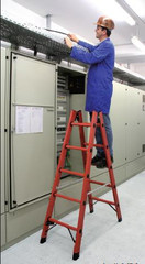 Диэлектрическая двухсторонняя стремянка 2х4 (819703)