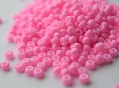 15/0 RR-0415 Opaque pink