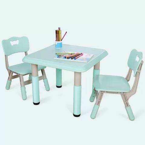 Пластиковый регулируемый квадратный стол + 2 стула