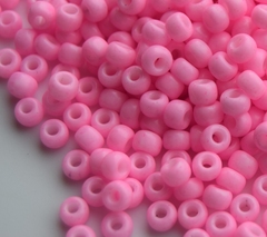 15/0 RR-0415 Opaque pink
