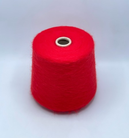 Ilaria Caleziano, Cigno, 1000м, 50% кидмохер, 20% шерсть, 30% полиамид, цвет-Красный(43/264/104) арт.37628