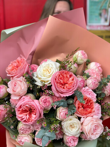 Букет "Большие чувства" с пионовидными розами