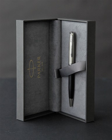 Подарочный набор с ручкой Parker Sonnet Entry Point Black Steel и ежедневником с индивидуальной гравировкой123