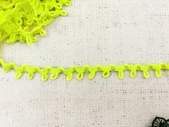 Тесьма с эластичными петлями, 8х10 м, ш. 1,5 см, жёлтый неон