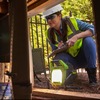 LED-прожектор Greenworks G82WLH с гибридным питанием, 82V / 220V, 1250/2500 лм, крюк для подвеса, крепление на стену, кабель 30 см, без АКБ и ЗУ (3504007) — фото 7