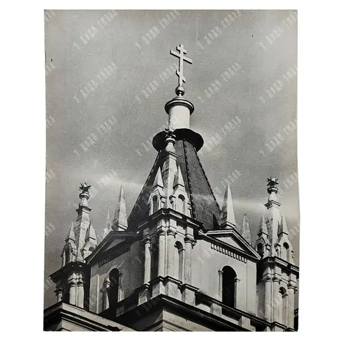 Неоготическая архитектура Москвы. Оригинальная фотография М. С. Лихачева. 1987.