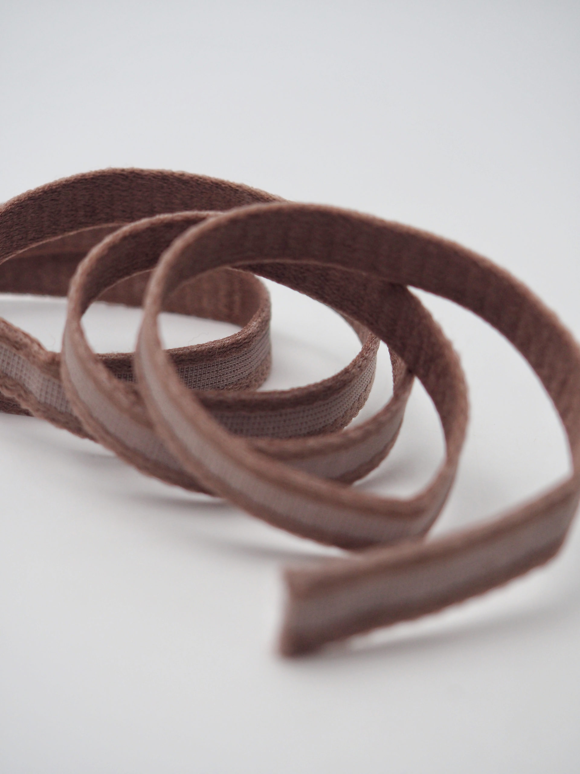 Туннельная лента коричневая 10 мм