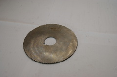 Фреза отрезная дисковая по металлу 125х3х27мм. z=100 Р6М5 СССР со шпонкой