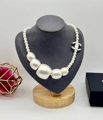 kole-choker-iz-krupnogo-zhemchuga-chanel