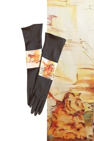 Длинные кожаные перчатки с шелком батик Львица