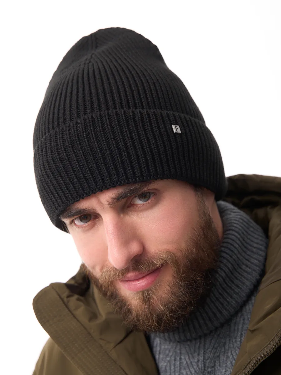 Шапка зимняя на флисе вязаная осень