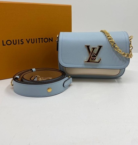 Сумка Louis Vuitton Lockme Tender голубой