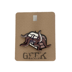 Деревянный значок Сундук с щупальцами