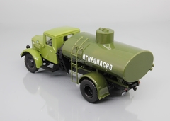 MAZ-200 AC-8-200 tanker green 1:43 DeAgostini Auto Legends USSR Trucks #22