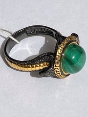 Амона-малахит (кольцо из серебра с позолотой)