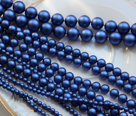 Жемчуг 4 мм Сваровски Iridescent Dark Blue Pearl