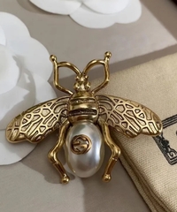 stilnaya-brosh-muha-style-by-gucci-v-vintazhnom-stile