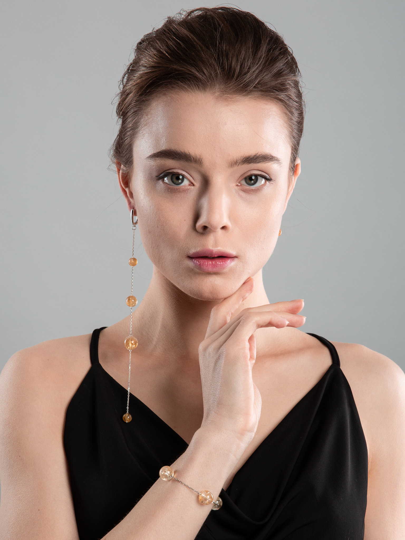 Серьги асимметричные из цитрина