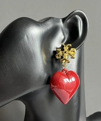 sergi-tory-burch-s-podveskoj-serdce