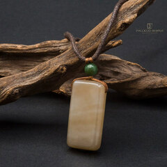 Руна из нефрита.