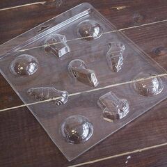Пластиковая форма для шоколада Футбол 9 ячеек