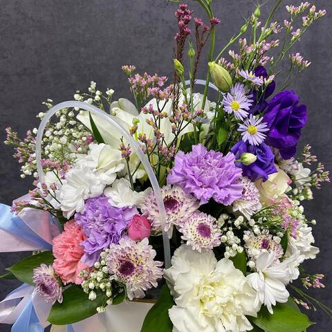 Цветы в коробке